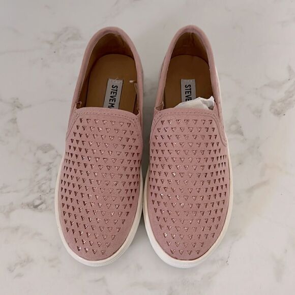 Steve Madden pink shoes NWOT  - Picture 1 of 6